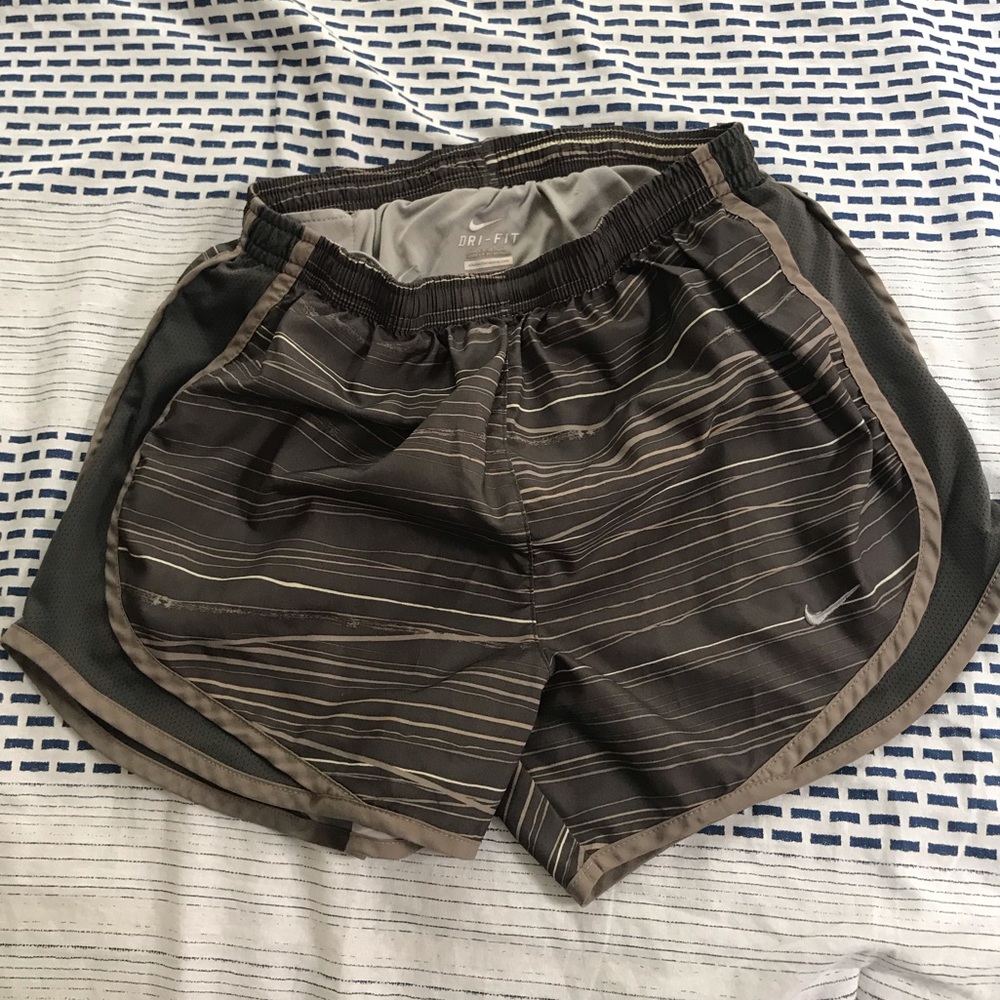 NIKE DRI FIT SIZE xs SHORTS